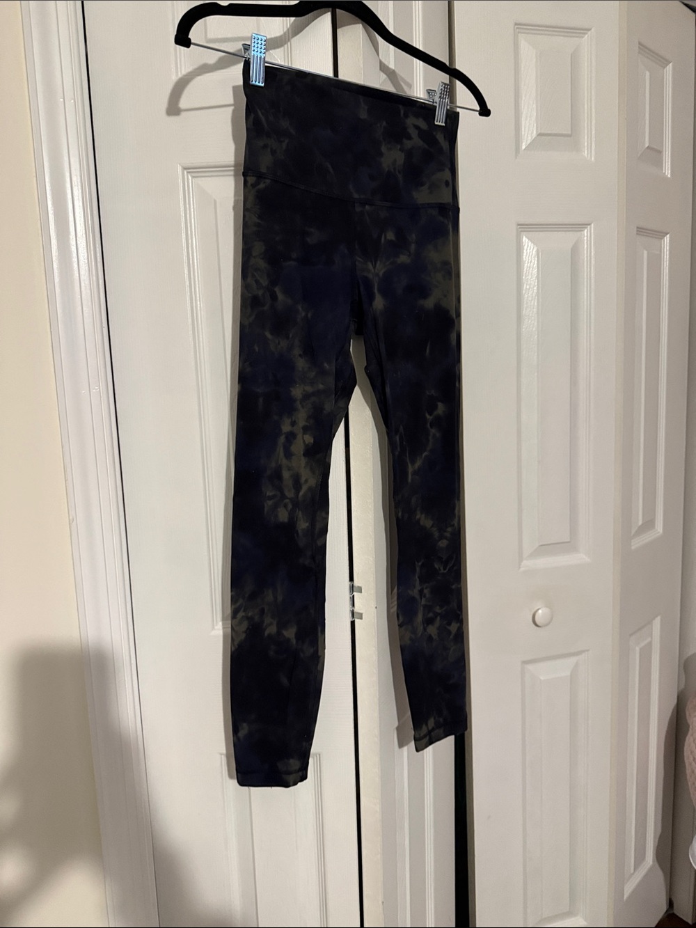 Women’s Tie-Dye Yoga Leggings - Black/Olive